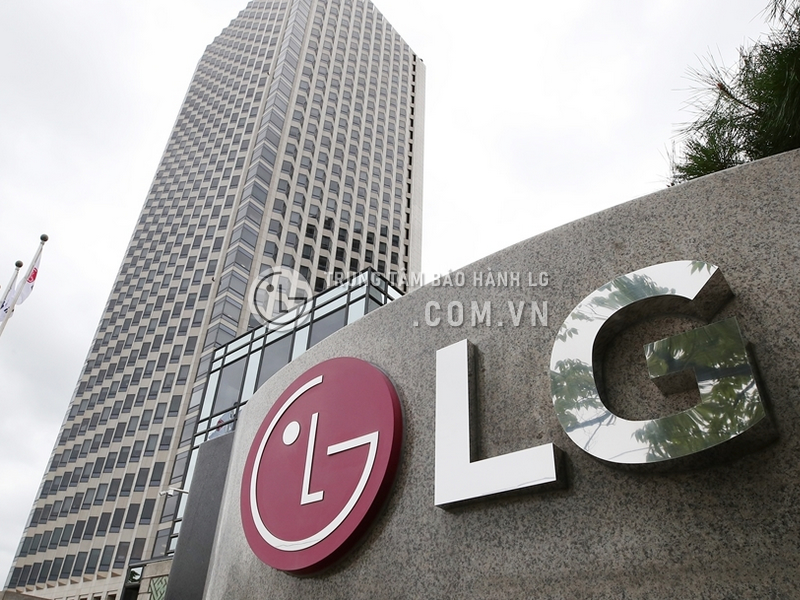 Chuyên gia kỹ thuật LG xử lý lỗi tủ chăm sóc quần áo Styler tại Hà Nội