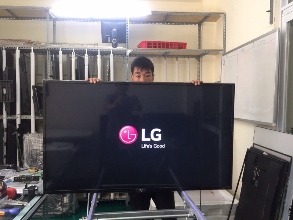Sửa Tivi LG: Các Lỗi Thường Gặp & Chi Phí